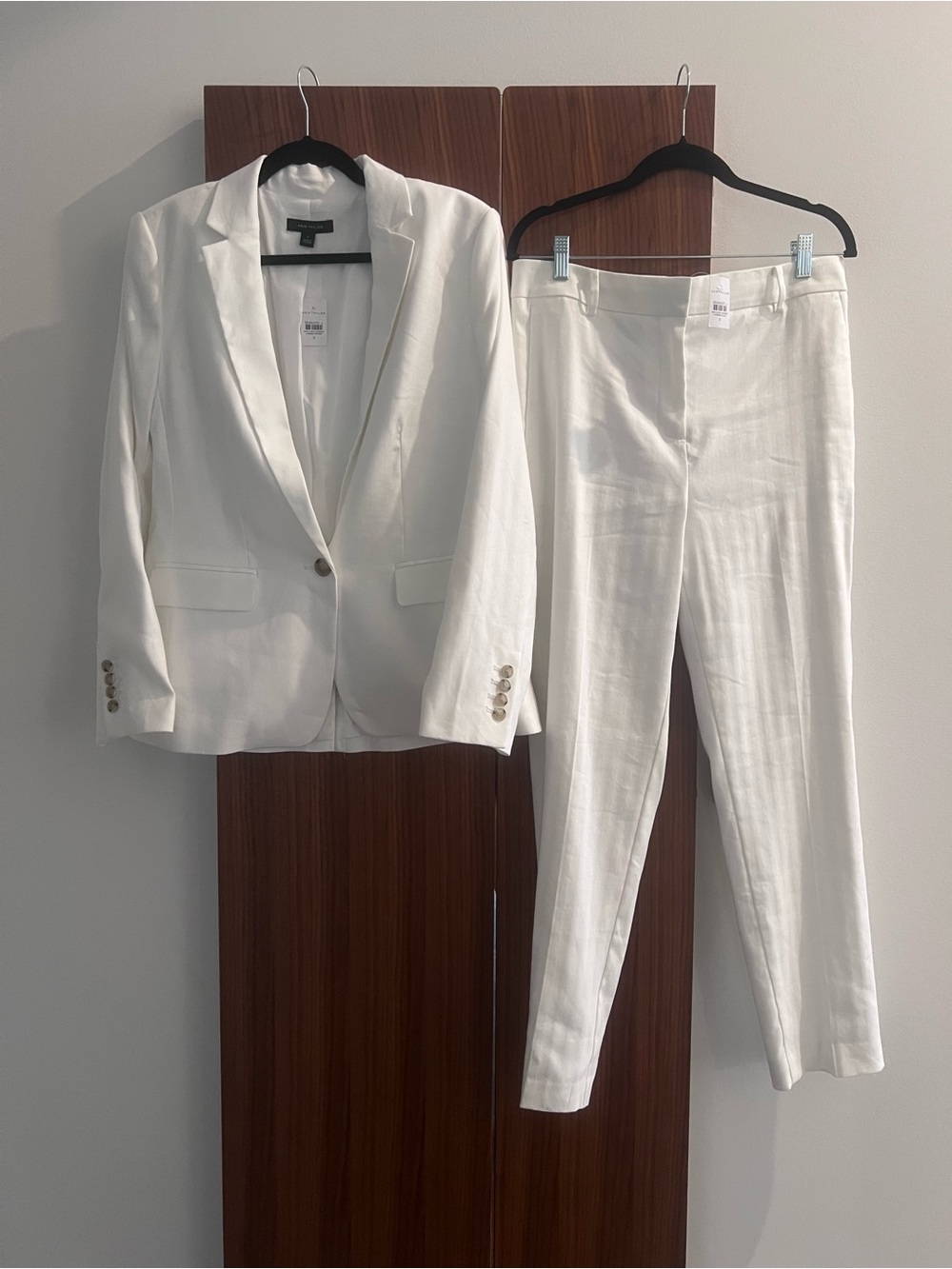 NWT White Linen-Blend Women's Blazer & Trousers Set
